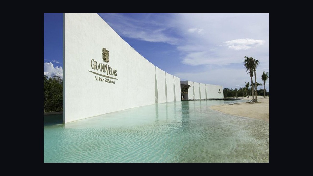 Top 10 All-Inclusive Caribbean & Mexico Resorts in 2027