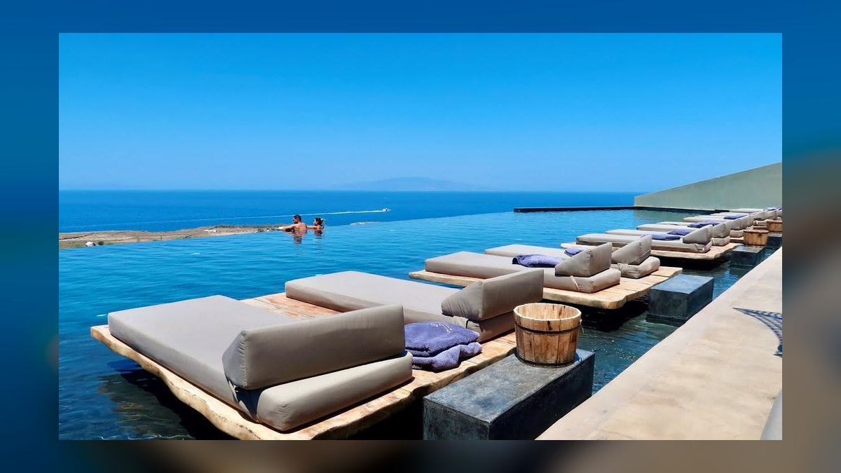 Top 10 Resorts in Santorini in 2027 — figure 4