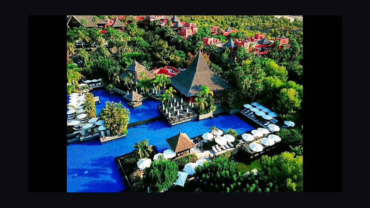 Top 10 Resorts in Spain in 2027 — figure 10