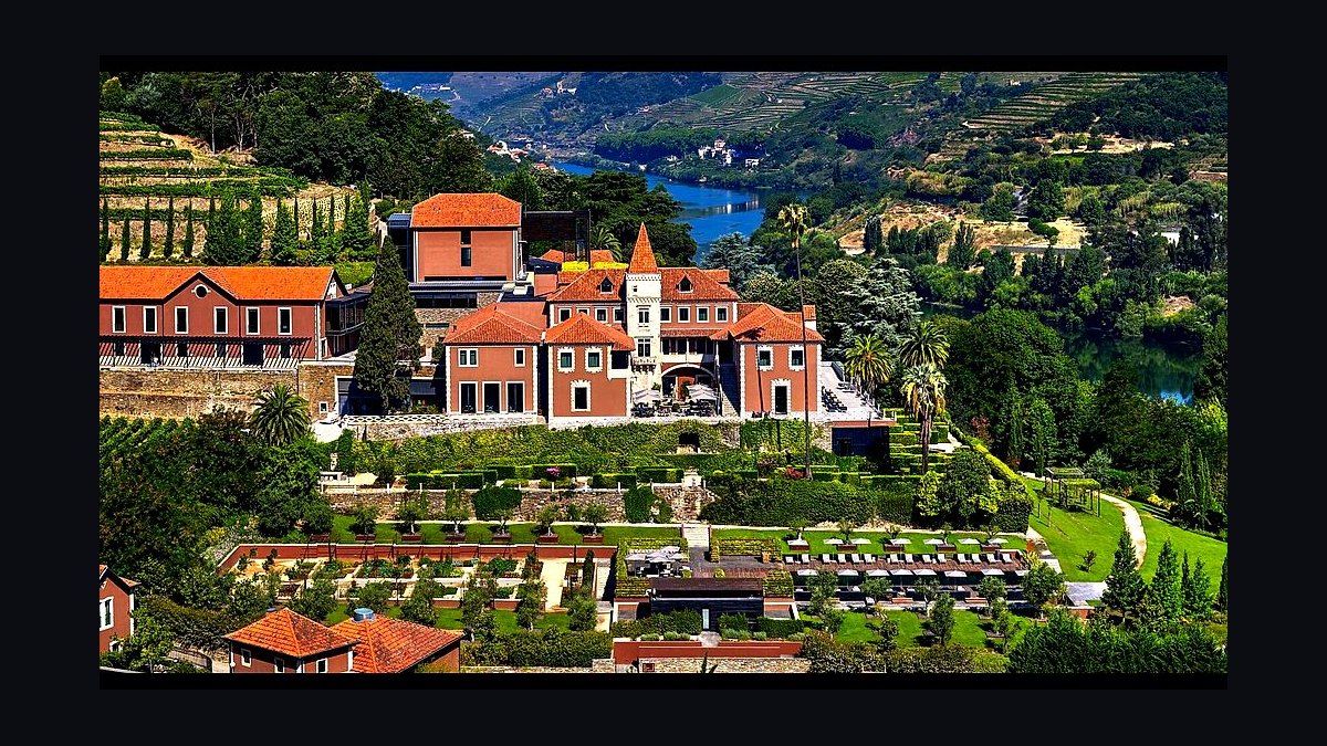 Top 10 Resorts in Portugal in 2027