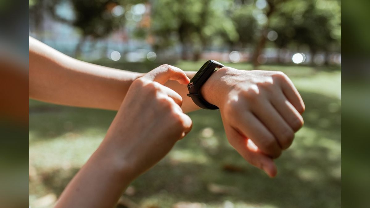 Top 10 Fitness Trackers 2027 — figure 3